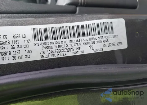 2019 Jeep Grand Cherokee Limited 4X4 z USA, uszkodzony, nr VIN 1C4RJFBG4KC592845